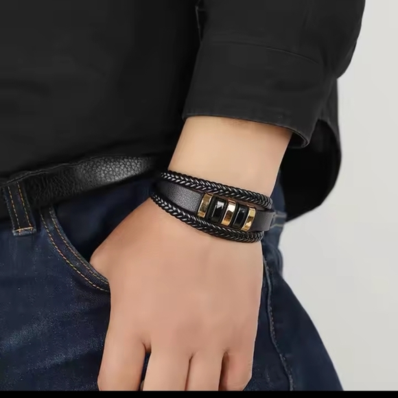 Men's Leather Bracelet Layered Braided Black New f15 - Picture 2 of 2